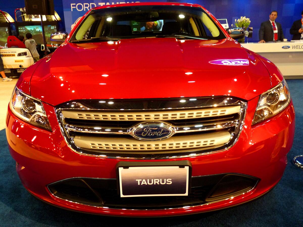 Ford Taurus