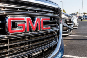 The best gmc suv for summer road trips 300x200